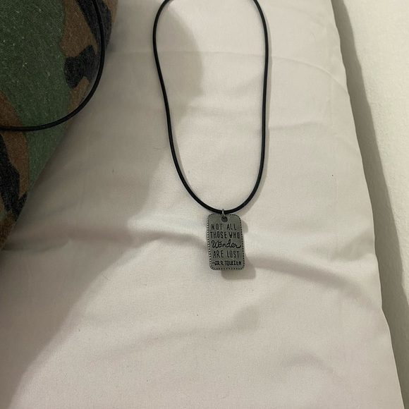 Necklace bundle - Picture 10 of 10